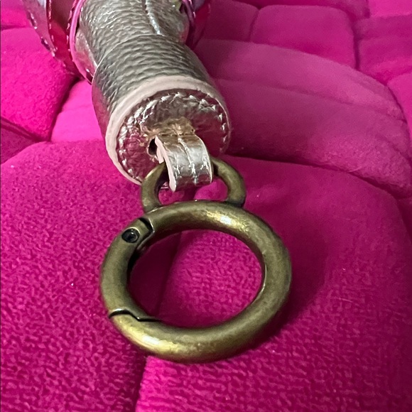 Kurt Geiger Champagne Bottle Charm - Picture 6 of 9